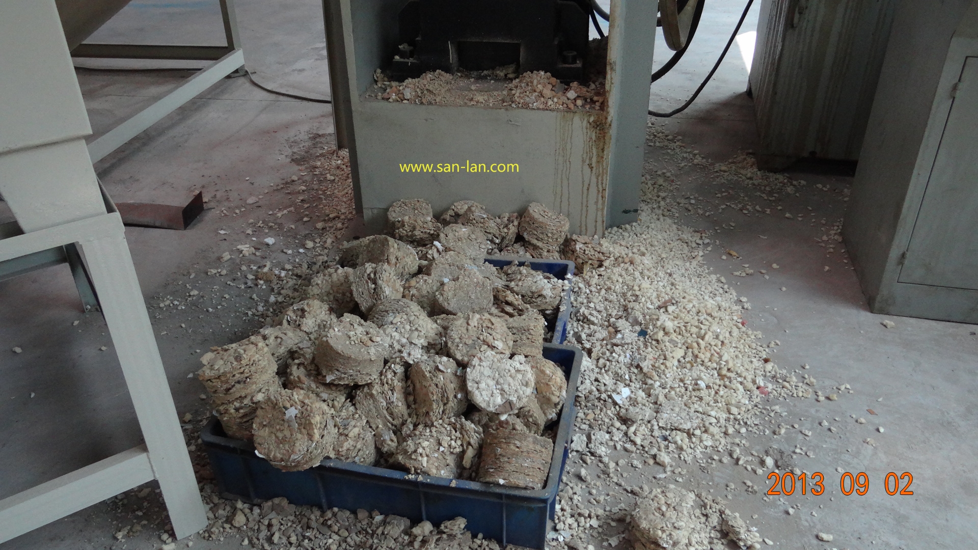 Refrigerator Shredding and Separating plant