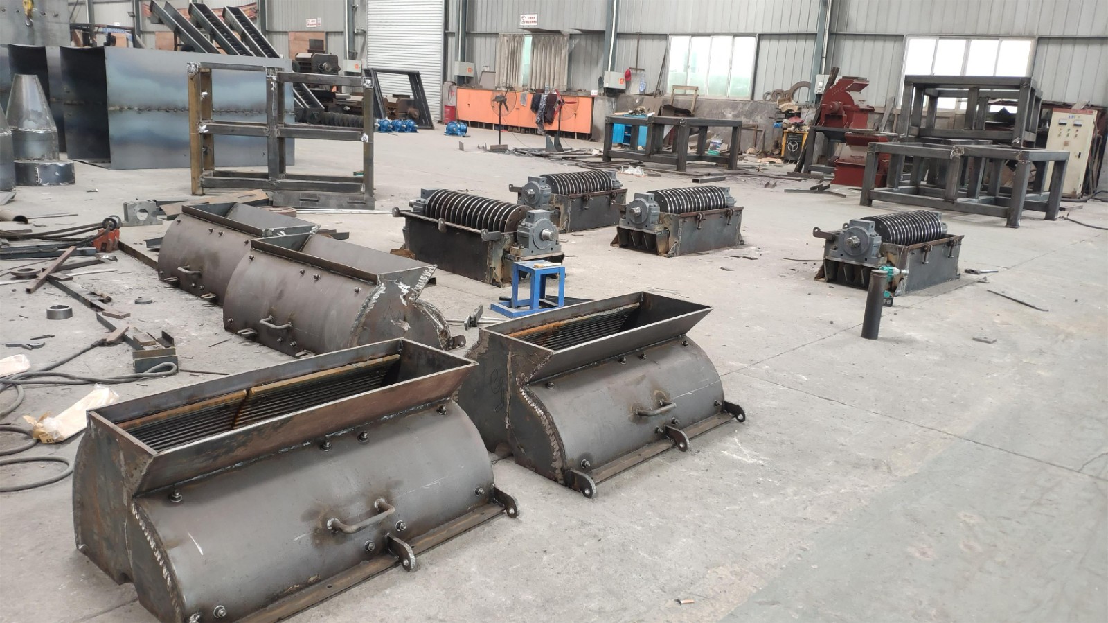 6-cutting chamber of 3rd crusher-S.jpg